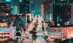 Singapore banks forced to pay bigger salaries amid tech talent crisis