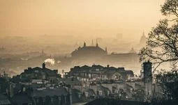 Top quant escapes SocGen amidst pain in Paris