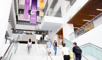 As a global recession looms, a CUHK MBA professor is adapting his teaching