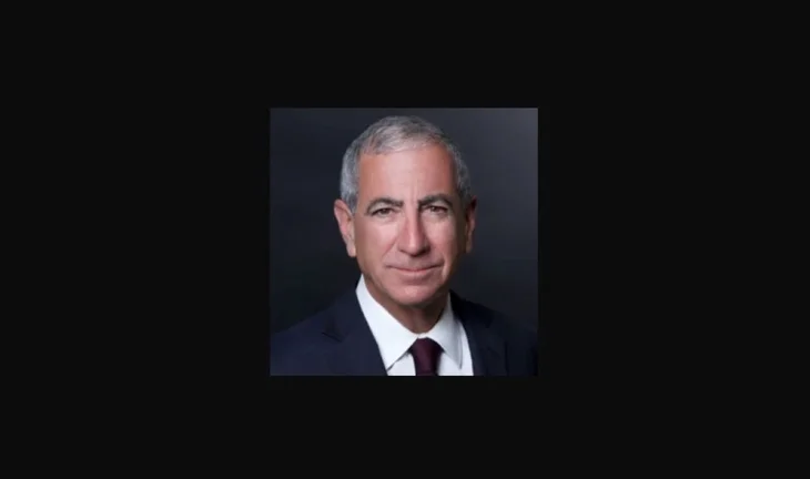 Moelis & Co: splashing out on new people, dumping old ones