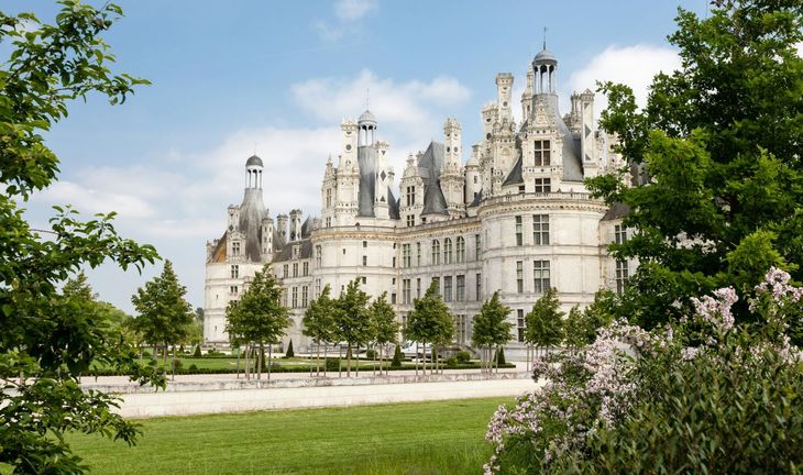 French BofA MD in London welcomes new castle into the family