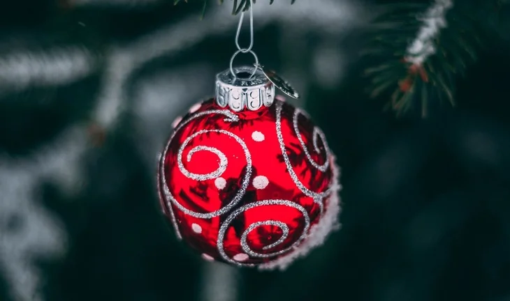 Morning Coffee: Barclays traders have Deutsche Bank to thank this Christmas.  The hiring boom for snoopers