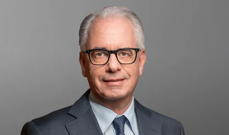 Morning Coffee: The peculiar complacency of senior Credit Suisse bankers. Eruption of 50% bonus cuts