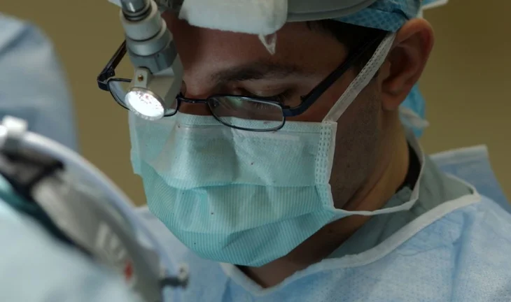 "I'm a very busy surgeon; I think pay for top bankers is crazy"