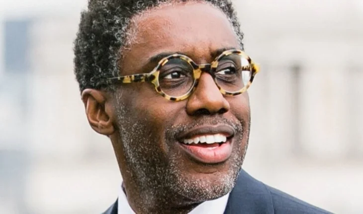 Goldman Sachs partner says you need to be a "glamorous loser"