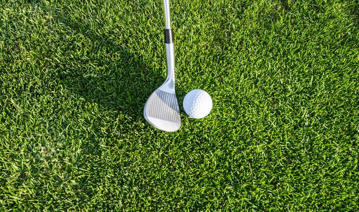 Morning Coffee: Banker loses the job of a lifetime but wins at golf.  The traders with an average bonus of $2.5m